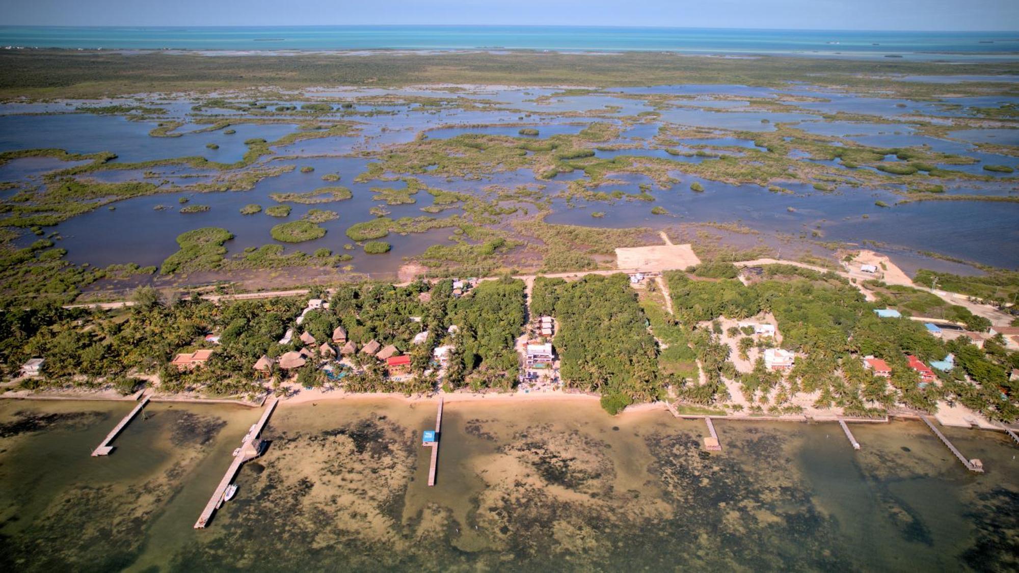 Mangata Villas Adults Only San Pedro (Ambergris Caye) Exterior foto