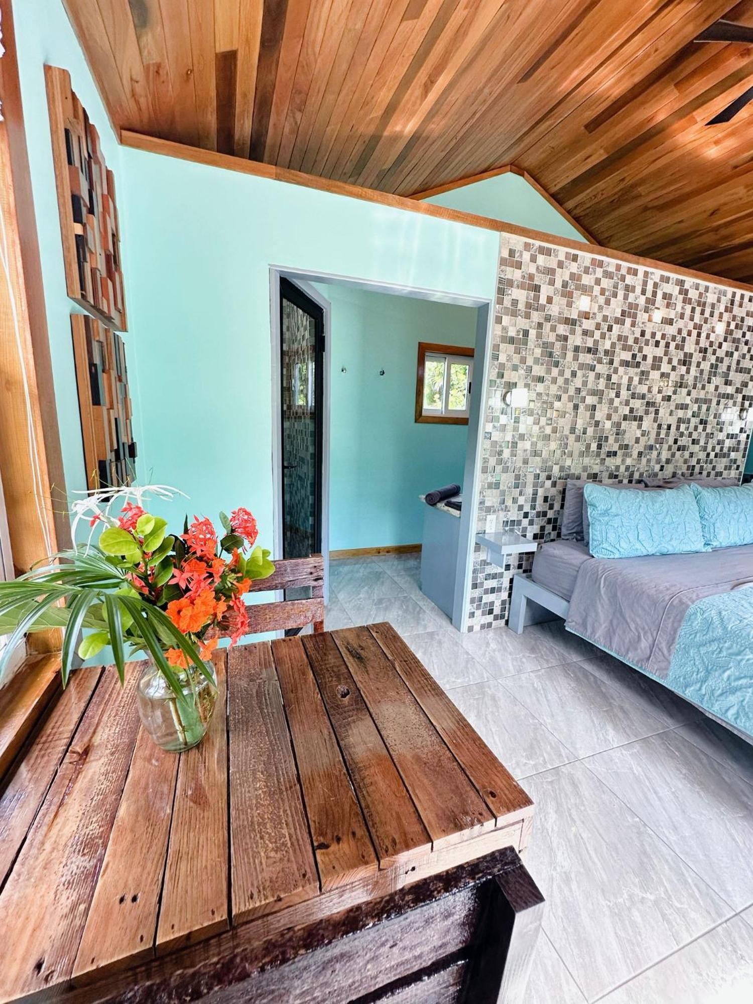 Mangata Villas Adults Only San Pedro (Ambergris Caye) Exterior foto