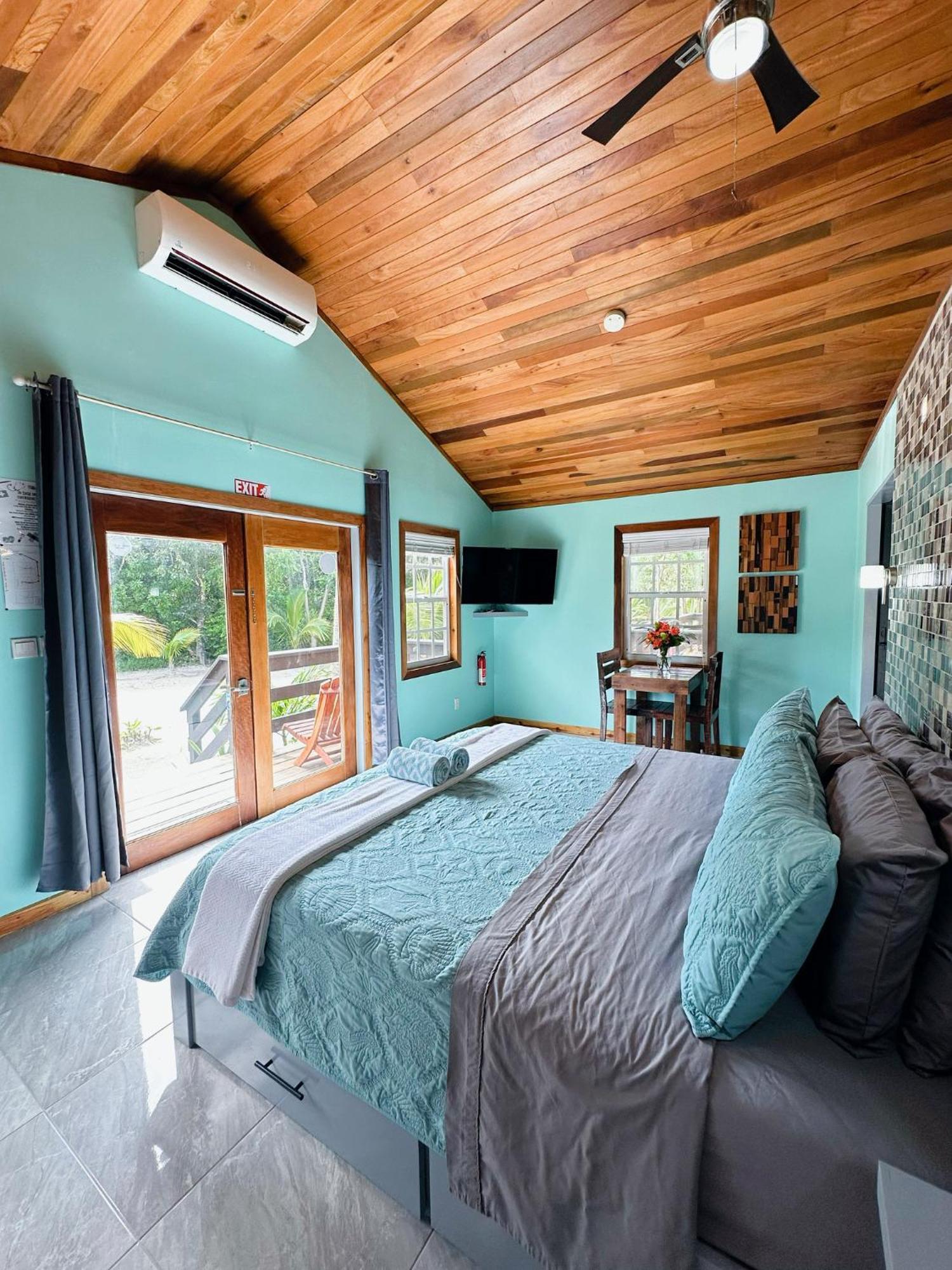 Mangata Villas Adults Only San Pedro (Ambergris Caye) Exterior foto