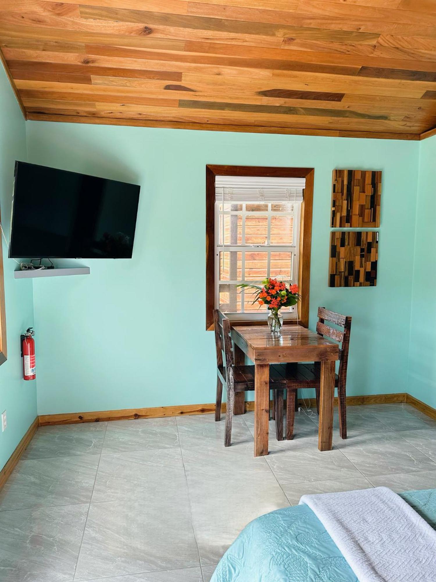Mangata Villas Adults Only San Pedro (Ambergris Caye) Exterior foto